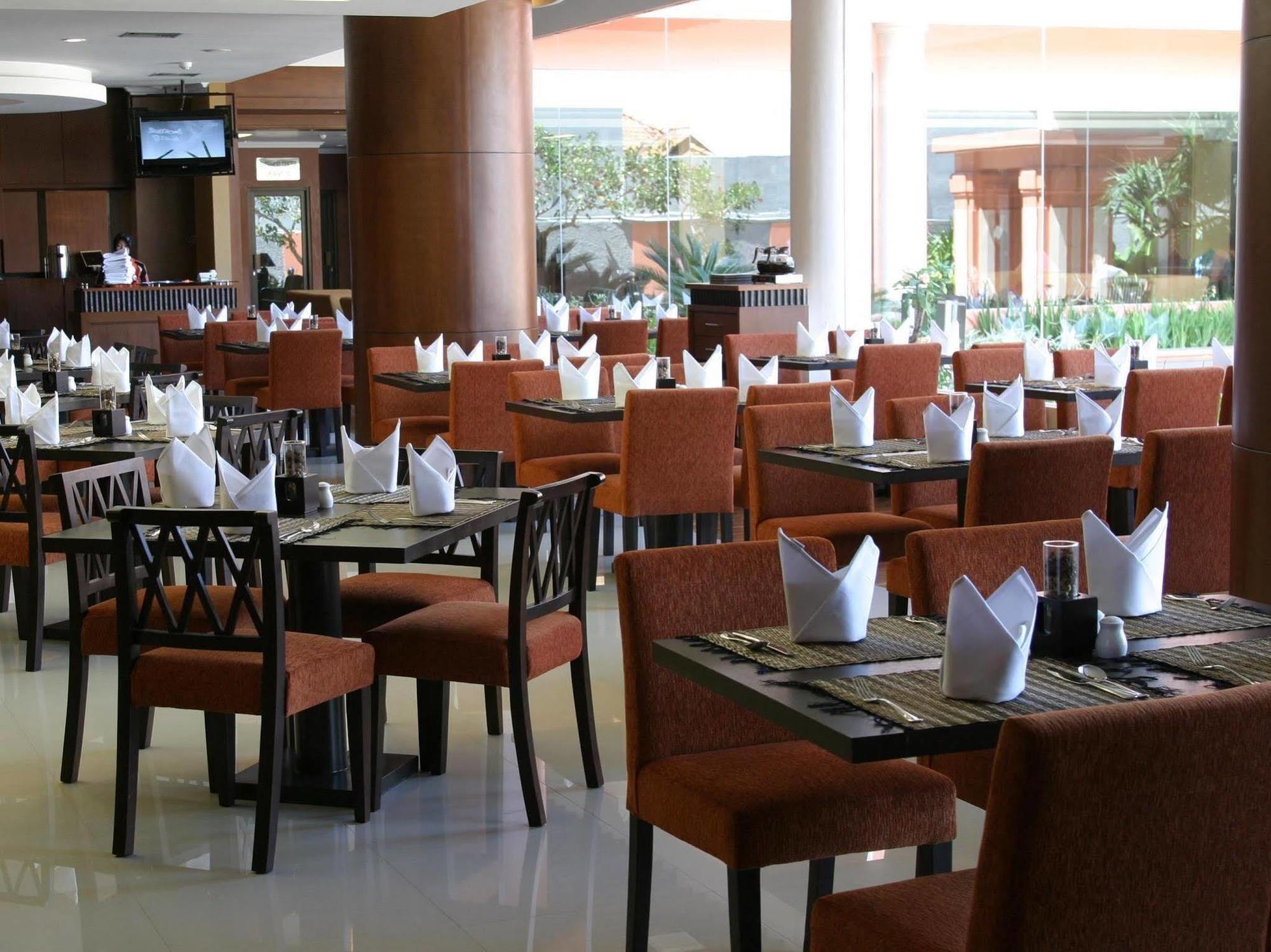 Semesta Heritage Hotel & Convention Semarang Eksteriør bilde